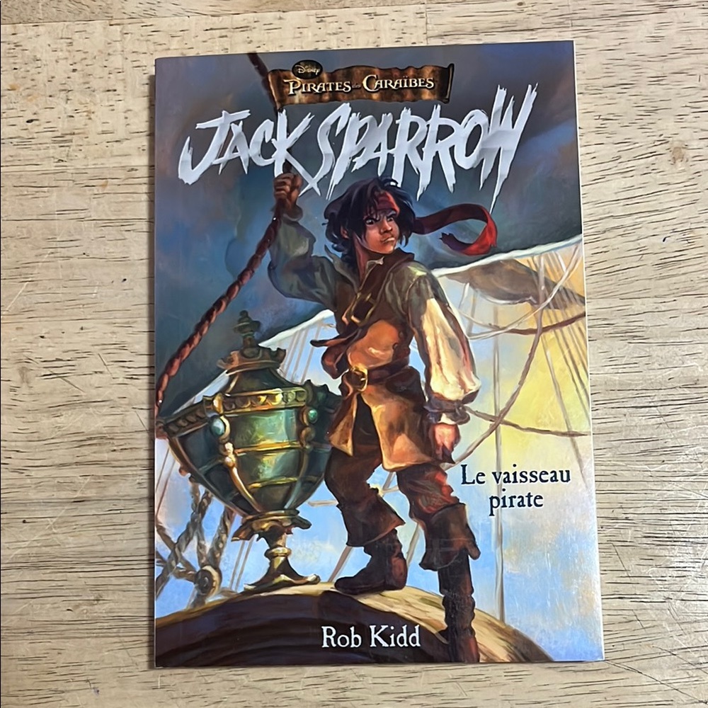 Pirates Caraibes Jack Sparrow Le Vaisseau Pirate Children's French Chapter Book